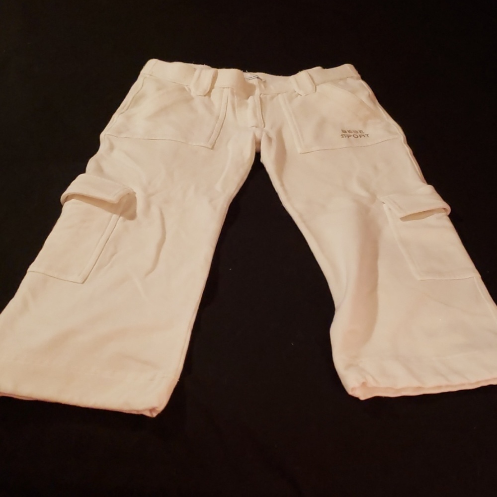 Capri pants